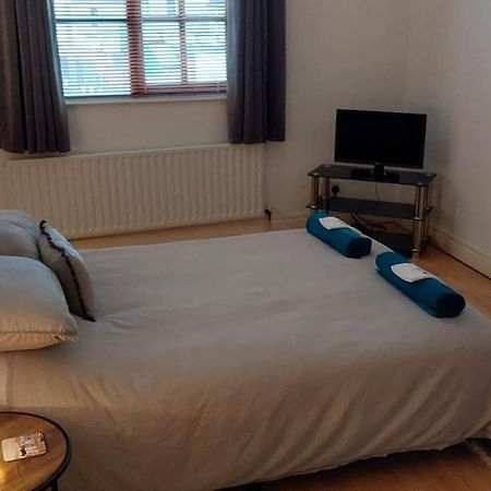 The Lighthouse Loft Apartment Whitehead ภายนอก รูปภาพ