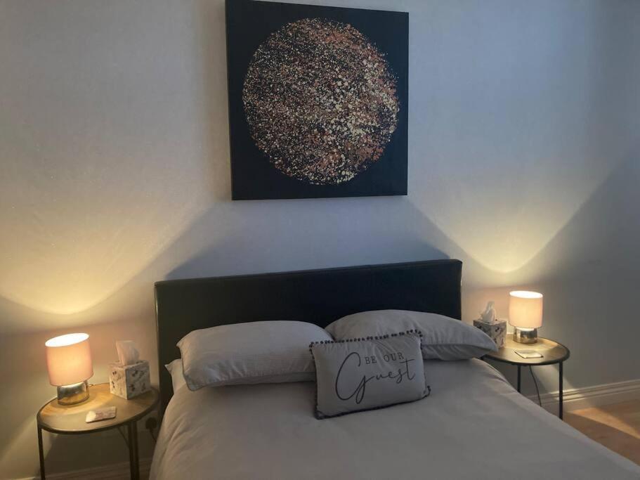 The Lighthouse Loft Apartment Whitehead ภายนอก รูปภาพ